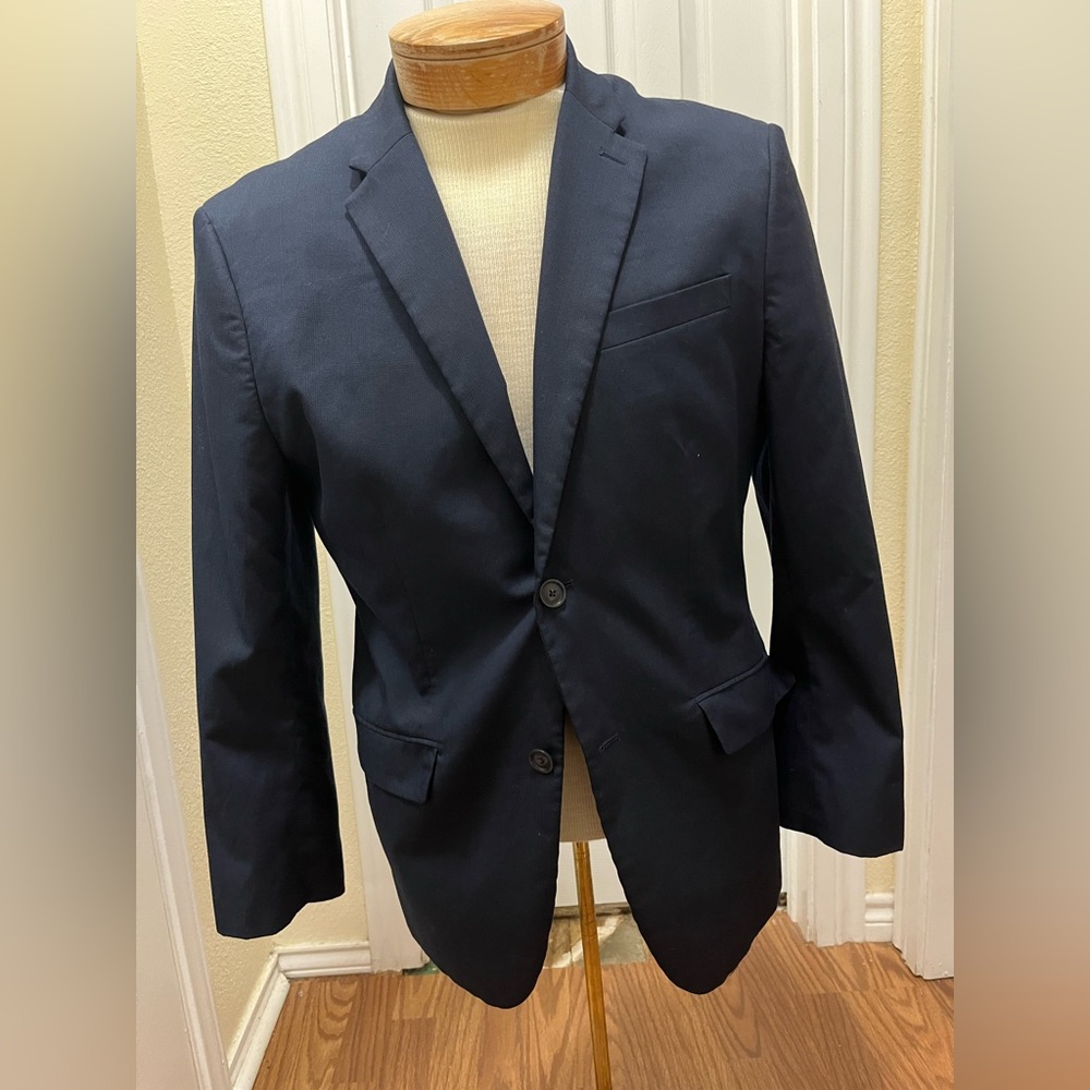 Perry Ellis  Modern Fit Patterned Blue suit, 40S